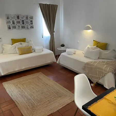 Tavira Terrace&pool 255 Ac Appartement